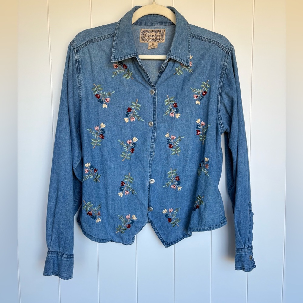 Vintage Denim Button Down Embroidered Floral Shirt Womens Medium 100% Cotton - Picture 3 of 7